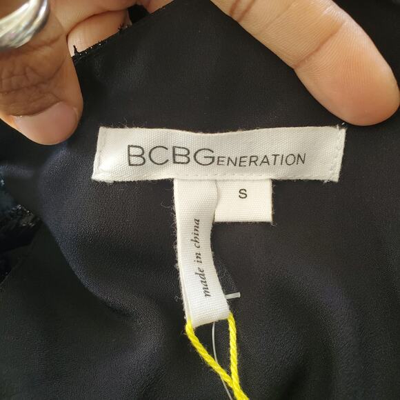 BCBGeneration Black Spaghetti Strap Tiered Shimmer Romper S - Picture 10 of 13